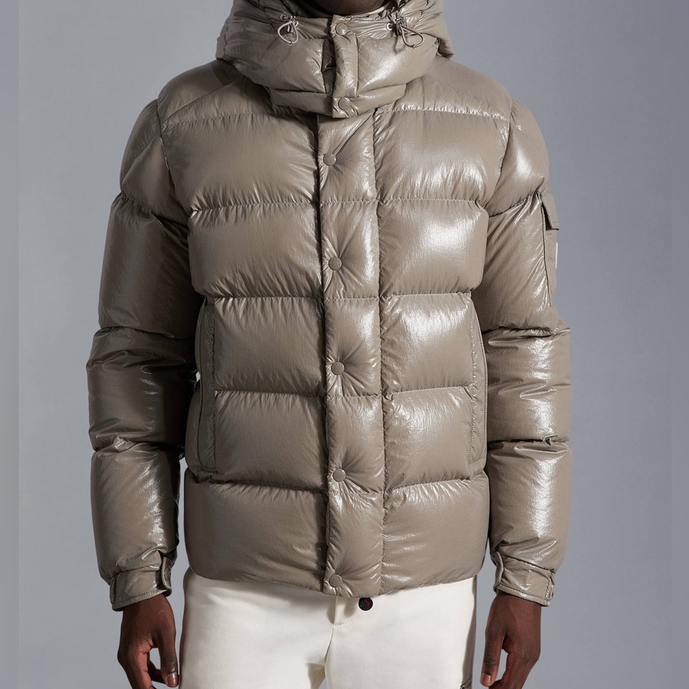 Moncler Down Jacket - Picture 4 of 9